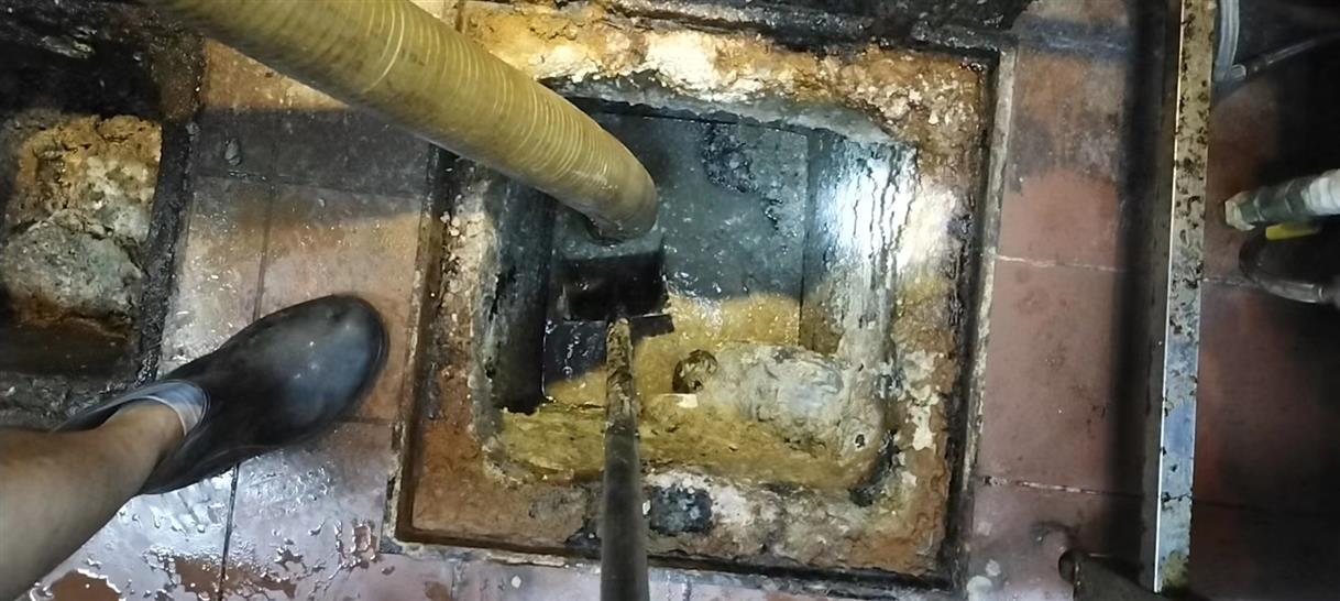 泸水污水池清理一般都有毒气，怎么预防中毒呢？