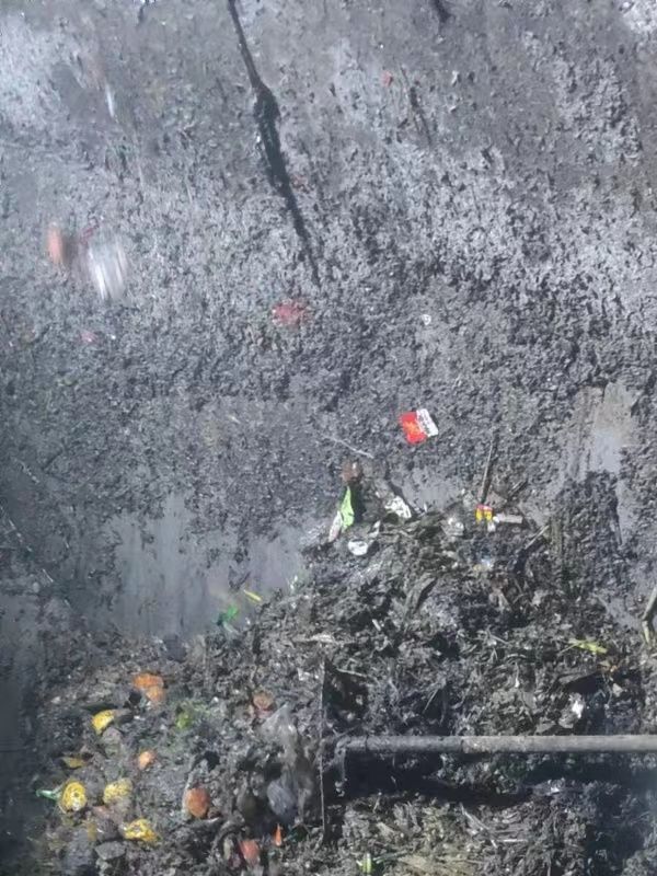 泸水污水池清理