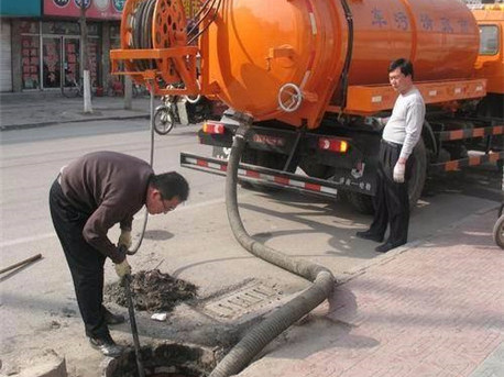 泸水清掏化粪池，健康生活从这里开始